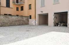 Foto Appartamento di 500 Mq con Giardino In Via Parini