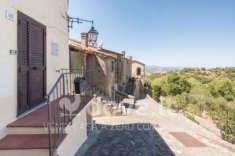 Foto Appartamento di 60 m con 4 locali in vendita a Roccalbegna