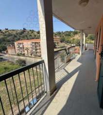 Foto APPARTAMENTO di 7 vani e di 170 mq (MESSINA) rif. 2vs17750