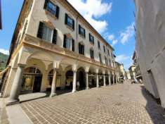 Foto APPARTAMENTO di 7 vani e di 183 mq (COMO) rif. CENTRO STORICO 3 APPARTAMENTI