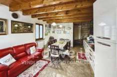 Foto Appartamento di 75 m con 2 locali in vendita a Dossena