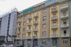 Foto Appartamento di 75 m con 3 locali e box auto in vendita a Torino
