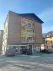 Foto Appartamento di 75 m con 4 locali in vendita a Varallo
