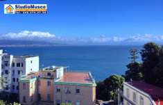 Foto APPARTAMENTO di 8 vani e di 120 mq (NAPOLI) rif. NVPPAN_3