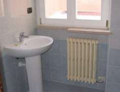 Foto Appartamento di 80 m con 4 locali in vendita a Borgo San Dalmazzo