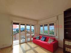 Foto Appartamento di 90 m con 3 locali in vendita a Meina