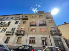 Foto Appartamento di 90 m con 4 locali e box auto in vendita a Alessandria