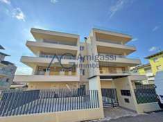 Foto Appartamento di 94 m con 2 locali e box auto in vendita a Bergamo