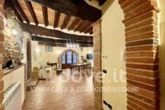 Foto Appartamento di 96 m con 3 locali in vendita a Paciano