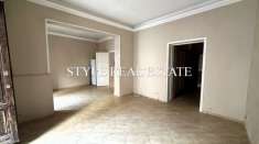 Foto Appartamento divisibile in 3 con cortile ideale investimento Borgata Siracusa