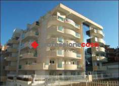 Foto Appartamento in Vendita, 1 Locale, 40 mq (Pomezia)