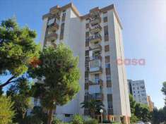 Foto Appartamento in Vendita, 110 mq (Bari)