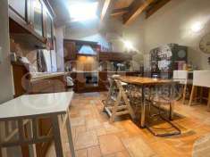 Foto Appartamento in Vendita, 139 mq (Alto Reno Terme)