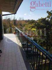 Foto Appartamento in Vendita, 150 mq (Teano)