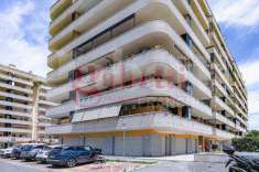 Foto Appartamento in Vendita, 2 Locali, 52 mq (Roma)