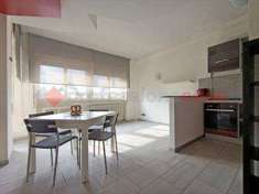 Foto Appartamento in Vendita, 2 Locali, 59 mq (Borgomanero)