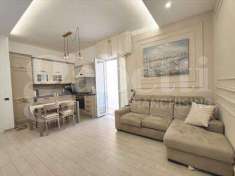 Foto Appartamento in Vendita, 2 Locali, 60 mq (Portici)