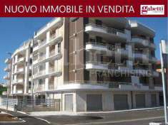 Foto Appartamento in Vendita, 2 Locali, 63 mq (Latina)