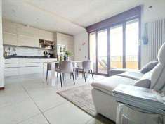 Foto Appartamento in Vendita, 2 Locali, 65 mq (Milano)