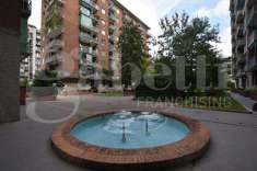 Foto Appartamento in Vendita, 2 Locali, 70 mq (Milano)