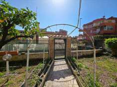 Foto Appartamento in Vendita, 2 Locali, 74 mq (Roma)