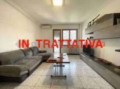 Foto Appartamento in Vendita, 2 Locali, 75 mq (Corsico)