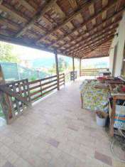 Foto Appartamento in Vendita, 250 mq (Tagliacozzo)