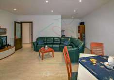 Foto Appartamento in Vendita, 3 Locali, 110 mq (Cafaggio)