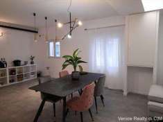 Foto Appartamento in Vendita, 3 Locali, 110 mq (Santa Croce)