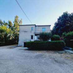 Foto Appartamento in Vendita, 3 Locali, 118 mq (Aprilia)