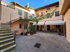 Foto Appartamento in Vendita, 3 Locali, 120 mq (Chiari)