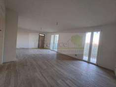 Foto Appartamento in Vendita, 3 Locali, 165 mq (Acquafredda   Centro)