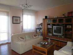 Foto Appartamento in Vendita, 3 Locali, 2 Camere, 100 mq (MORTARA)