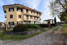 Foto Appartamento in Vendita, 3 Locali, 2 Camere, 110 mq (OLEGGIO CAS