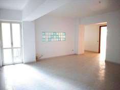 Foto Appartamento in Vendita, 3 Locali, 2 Camere, 110 mq (SIANO)