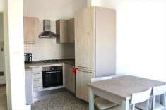 Foto Appartamento in Vendita, 3 Locali, 2 Camere, 65 mq (VERCELLI SEM