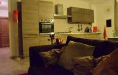 Foto Appartamento in Vendita, 3 Locali, 2 Camere, 80 mq (AULLA)