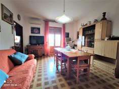 Foto Appartamento in Vendita, 3 Locali, 2 Camere, 80 mq (ROSIGNANO MA