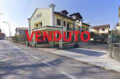Foto Appartamento in Vendita, 3 Locali, 2 Camere, 90 mq (ARCORE BRUNO