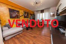 Foto Appartamento in Vendita, 3 Locali, 2 Camere, 93 mq (VILLASANTA)