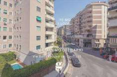 Foto Appartamento in Vendita, 3 Locali, 70 mq (Napoli)