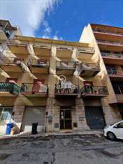 Foto Appartamento in Vendita, 3 Locali, 73 mq (Viale Calabria)