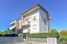 Foto Appartamento in Vendita, 3 Locali, 75 mq (Cantù)