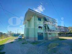 Foto Appartamento in Vendita, 3 Locali, 75 mq (Cherasco)