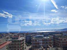 Foto Appartamento in Vendita, 3 Locali, 80 mq (Portici)