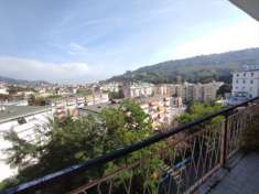Foto Appartamento in Vendita, 3 Locali, 80 mq (Rapallo)