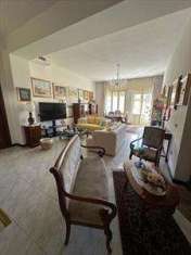 Foto Appartamento in Vendita, 6 Locali, 200 mq (Cagliari)