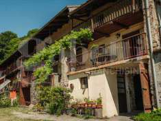 Foto Appartamento in Vendita, pi di 6 Locali, 100 mq (San Pietro Val