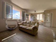 Foto Appartamento in Vendita, pi di 6 Locali, 139 mq (Vicchio)