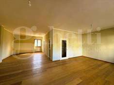 Foto Appartamento in Vendita, pi di 6 Locali, 168 mq (Lecce)